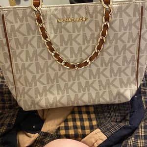 Michael kors small tote purse